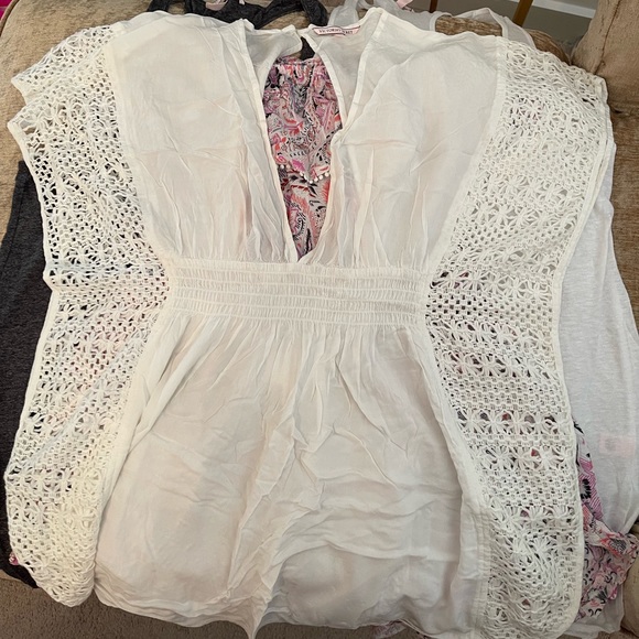 New Victoria’s Secret Cover-Ups (Lot of 5; Med) - Picture 4 of 8